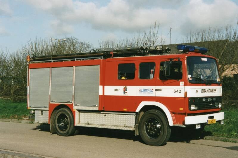 Kenteken: BG-62-ZY Roepnummer: 643 > 642 Type voertuig: TS11 LD2800 HD250 T1600 Merk &amp; Type: DAF FF1300DT360 Opbouw: den Hartog-Bachert Bouwjaar: 1983 In dienst: 1983 Uit dienst: 2004