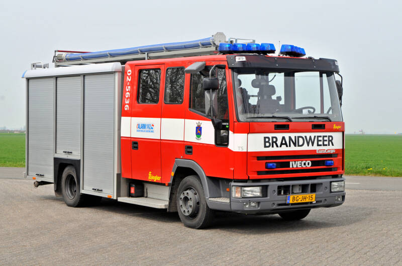 Kenteken: BG-JH-15 Roepnummer: 717 > 02-5636 Type voertuig: TS8 LD2800 HD265 T1200 Merk &amp; Type: Iveco ML100E18[EuroCargo] Opbouw: Ziegler Brandweertechniek Bouwjaar: 1997 In dienst: 1997 Uit dienst: 2016. Naar jeugdbrandweer Franeker.