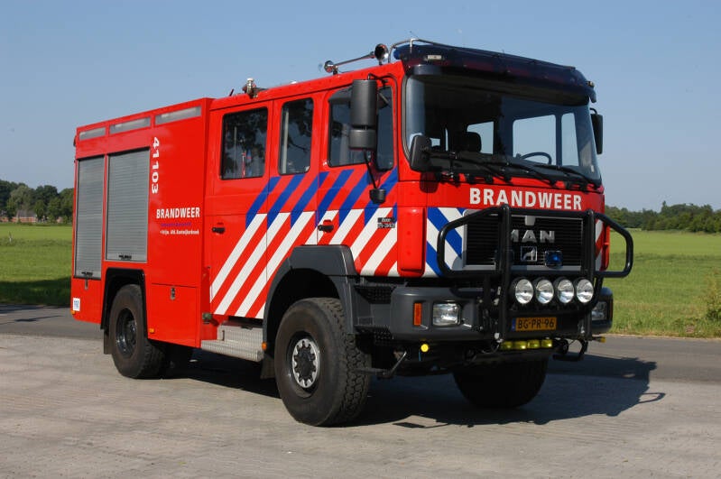 Kenteken: BG-PR-96 Roepnummer: 41-103 > 07-1641 Type voertuig: TS8TNB LD3000 HD250 T5500 Merk &amp; Type: MAN 21.343FAF[F2000] Opbouw: Ziegler Brandweertechniek Bouwjaar: 1998 In dienst: 1998 Uit dienst: 2014