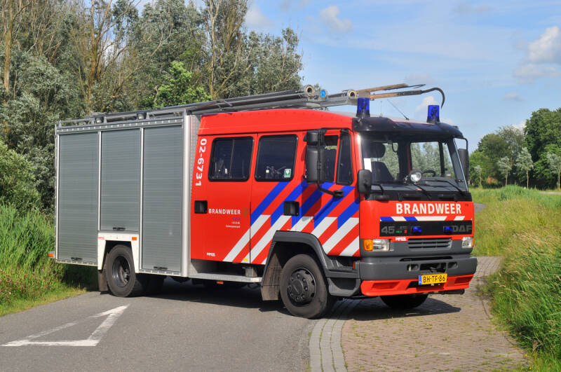 Kenteken: BH-TF-86 Roepnummer: 19-713 > 02-6731 Type voertuig: TS9 LD3000 HD240 T1700 Merk &amp; Type: DAF FF45.215-11CE332 Opbouw: Mucar-Godiva Bouwjaar: 1999 In dienst: 1999 Uit dienst: 2020