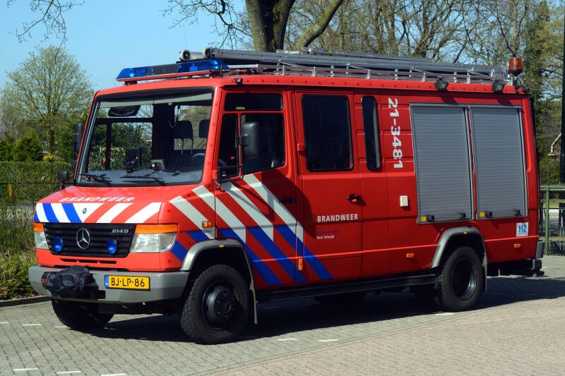 Kenteken: BJ-LP-86 Roepnummer: 80-616 > 21-3481 Type voertuig: PM9 Merk &amp; Type: Mercedes Benz 814D37[Vario] Opbouw: Derks Bouwjaar: 2000 In dienst: 2000 Uit dienst: 2017