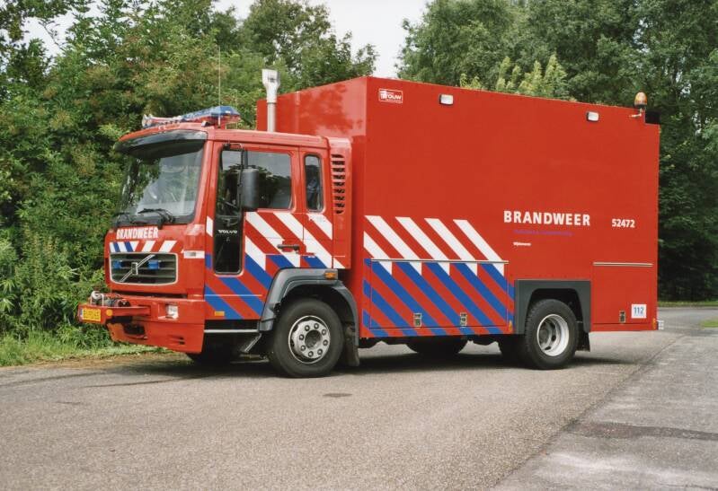 Kenteken: BJ-PD-65 Roepnummer: 52-472 Type voertuig: HV Merk &amp; Type: Volvo FL608-31 Opbouw: Touw Bouwjaar: 2001 In dienst: 2001 Uit dienst: 2009.  Naar 's Graveland.
