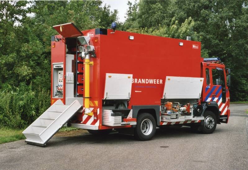 Kenteken: BJ-PD-65 Roepnummer: 52-472 Type voertuig: HV Merk &amp; Type: Volvo FL608-31 Opbouw: Touw Bouwjaar: 2001 In dienst: 2001 Uit dienst: 2009.  Naar 's Graveland.
