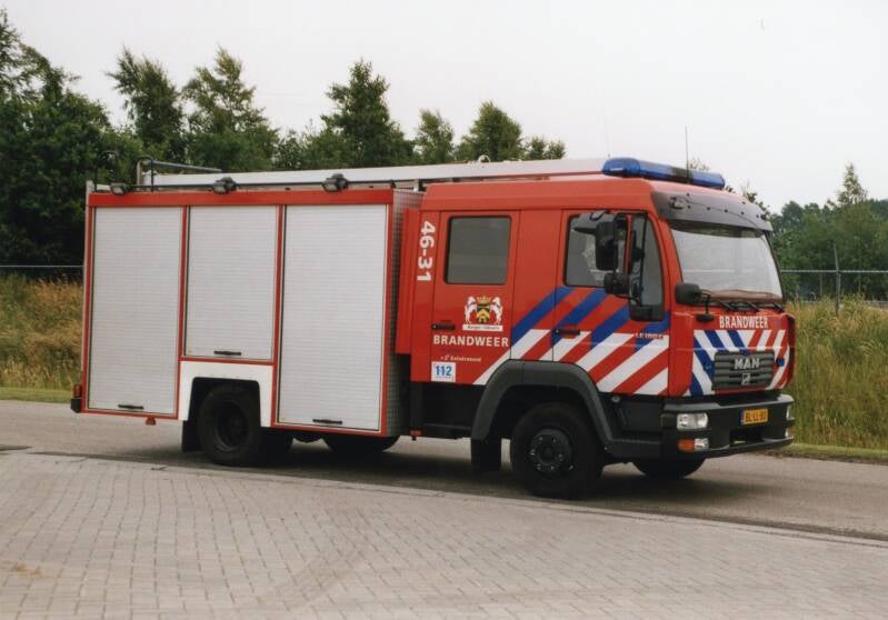 Roepnummer: 874 > 46-31 > 03-8589 Kenteken: BL-LL-80 Type voertuig: HV-2 / PM6 [MSD-LD1200] Merk &amp; Type: MAN 8.185LF[L2000] Opbouw: HDS-[Hale] Bouwjaar: 2001 In dienst: 2001 Uit dienst: 2014