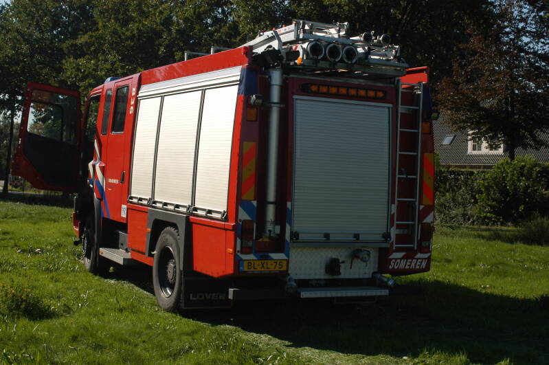 Kenteken: BL-XL-75 Roepnummer: 836 > 22-4241 Type voertuig: TS9 LD3000 HD250 T2400 Merk &amp; Type: DAF FFV75.270RC365 Opbouw: Kenbri-Rosenbauer Bouwjaar: 2002 In dienst: 2002 Uit dienst: 2017