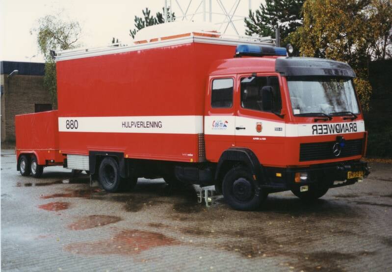 Kenteken: BN-58-LP Roepnummer: 66-880 Type voertuig: HV-2 / PM6 Merk &amp; Type: Mercedes Benz 914F37[Ecol] Opbouw: Doeschot-Rosenbauer Bouwjaar: 1985 In dienst: 1985 Uit dienst: 2003Geëxporteerd naar: Chili Opmerkingen: Later voorbouwlier aangebracht