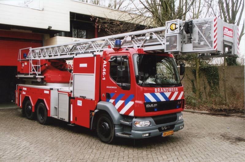 Kenteken: BN-LH-48 Roepnummer: AL46-1 Type voertuig: AL-K30 Merk &amp; Type: DAF FFN.LF55.250CF380 Opbouw: Metz Bouwjaar: 2003 In dienst: 2003 Uit dienst: 2009 Standplaats: Rotterdam-Groene Tuin