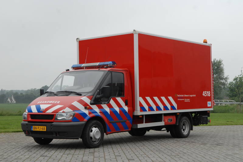 Kenteken: BN-PJ-68 Roepnummer: 19-4518 Type voertuig: GM2-TD Merk &amp; Type: Ford Transit 430L-Boxline Opbouw: Touw-Godiva Bouwjaar: 2003 In dienst: 2003 Uit dienst: Standplaats: Middelburg (Stromenweg)