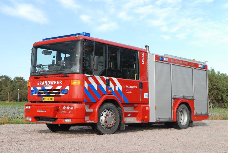 Kenteken: BP-DX-03 Roepnummer: HRK541 > 10-6031 > 10-5633 Type voertuig: TS7 LD3250 HD240 T2500 Merk &amp; Type: Dennis Sabre XL Opbouw: John Dennis-Godiva Bouwjaar: 2004 In dienst: 2004 Uit dienst: