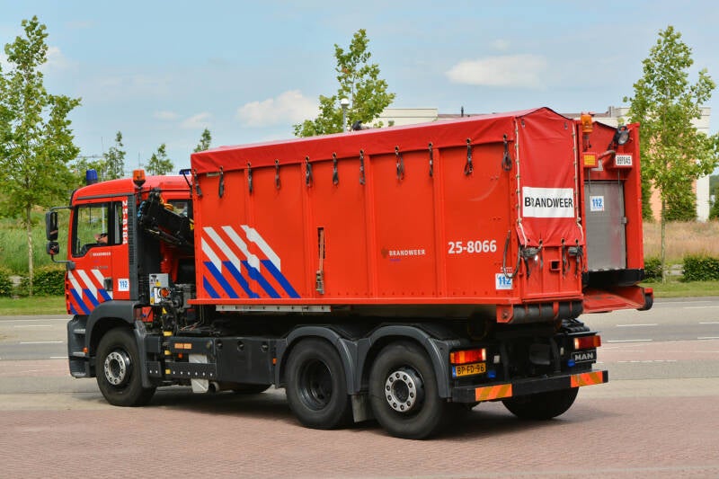 Kenteken: BP-FD-96 Roepnummer: 25-631 > 25-4184 > 25-8184 Type voertuig: HA Merk &amp; Type: MAN 26.360[TGA] Opbouw: Leebur-Hiab Bouwjaar: 2004 In dienst: 2004 Uit dienst: 2017 Standplaats: Almere - Buiten