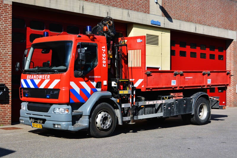 Kenteken: BP-NF-22 Roepnummer: KR30-1 > 17-9282 Type voertuig: HA-KR Merk &amp; Type: DAF FA.LF55.250-18CE475 Opbouw: VDL-MKG Bouwjaar: 2004 In dienst: 2004 Uit dienst: 2020. Regionaal voertuig
