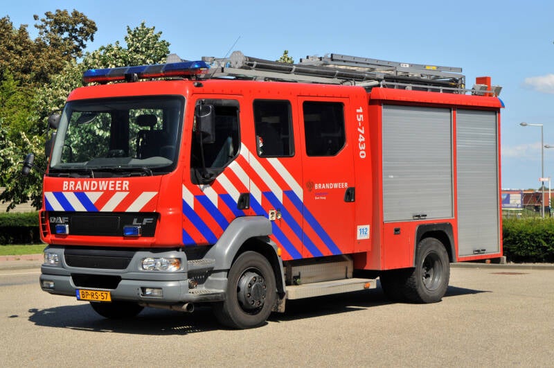 Kenteken: BP-RS-57 Roepnummer: TS13 > 34 > 15-7430 Type voertuig: TS7 LD2800 HD265 T1500 Merk &amp; Type: DAF FF.LF55.250.15CF365 Opbouw: Ziegler Brandweertechniek Bouwjaar: 2004 In dienst: 2004 Uit dienst: 2018 Standplaats: den Haag - Leidschenveen