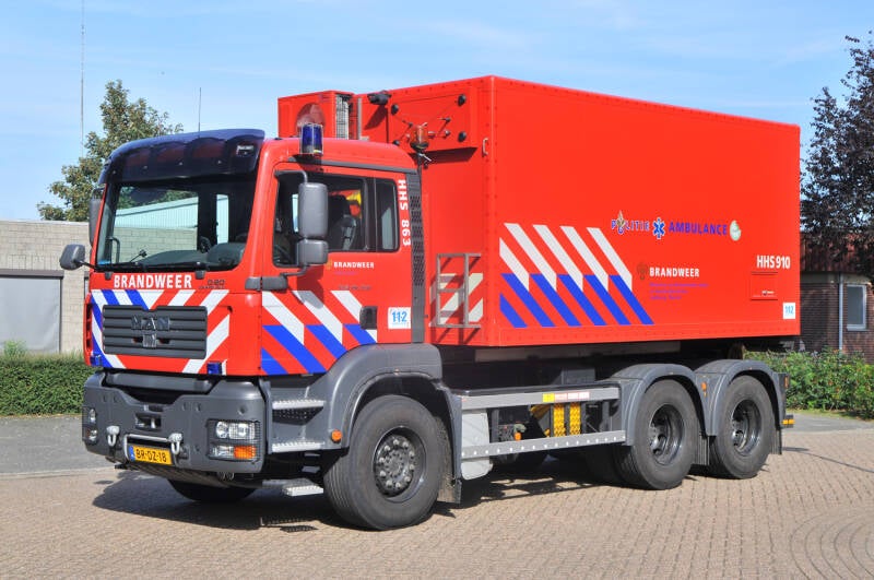 Kenteken: BR-DZ-18 Roepnummer: HHS863 > 23-4381 Type voertuig: HA Merk &amp; Type: MAN 26.350FDC[TG-A] Opbouw: Leebur Bouwjaar: 2005 In dienst: 2005 Uit dienst: 2020. Regionaal voertuig.