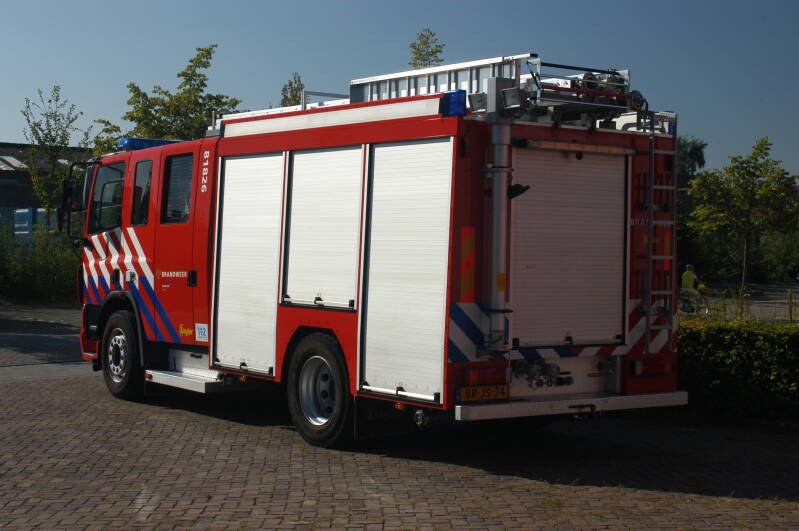 Kenteken: BR-JS-74 Roepnummer: 22-4931 Type voertuig: TS8 LD2800 HD265 T2000 Merk &amp; Type: DAF FF.CF65.250CC380 Opbouw: Ziegler Brandweertechniek Bouwjaar: 2005 In dienst: 2018 Uit dienst:. Afkomstig van Aarle Rixtel