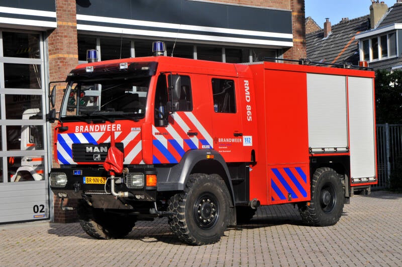 Kenteken: BR-NN-63 Roepnummer: RMD865 > 23-5161 Type voertuig: SB6 MD/LD3200 T3000 Merk &amp; Type: MAN 16.280BBF(4x4)[M2000-City] Opbouw: HDS-Godiva Bouwjaar: 2006 In dienst: 2006 Uit dienst:..  Regionaal voertuig. Voorzien van OneSeven CAFS systeem.