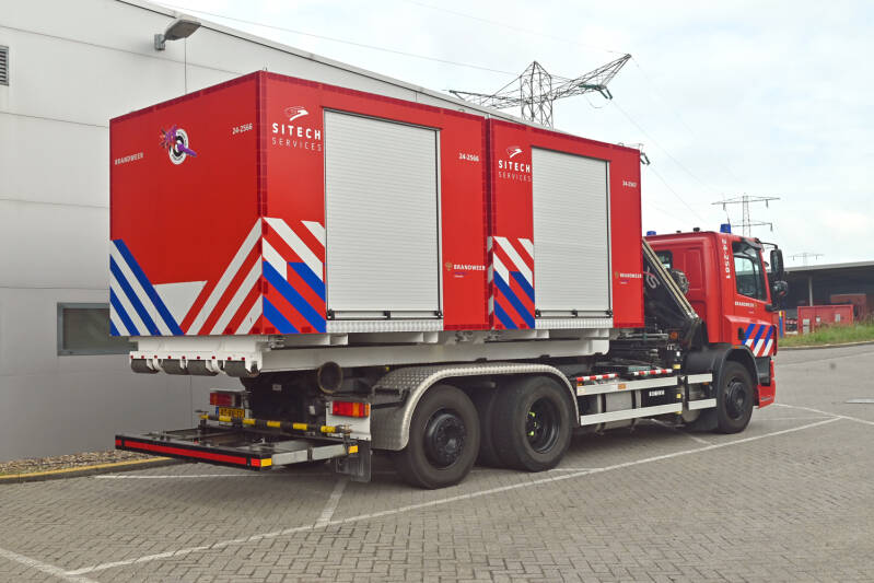 Kenteken: BT-BR-12 Roepnummer: 92-574 > 24-2581 Type voertuig: HA-KR Merk &amp; Type: DAF FF.CF75.310PC560(6x2) Opbouw: Leebur-Hiab Bouwjaar: 2007 In dienst: 2007 Uit dienst: Standplaats: Geleen