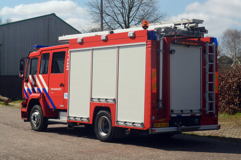 Kenteken: BT-HL-62 Roepnummer: 80-747 > 21-2331 Type voertuig: TS8 LD3250 HD240 T1500 Merk &amp; Type: MAN 14.250LF[M2000-City] Opbouw: HDS-Godiva Bouwjaar: 2007 In dienst: 2007 Uit dienst: