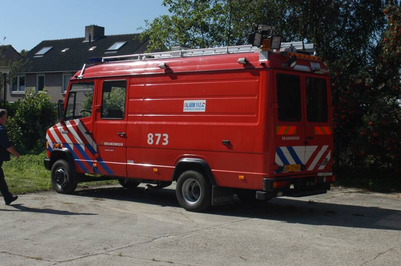 Kenteken: BV-77-KK Roepnummer: 81-873 Type voertuig: HV-2 Merk &amp; Type: Mercedes Benz 709FD37[Ecov] Opbouw: Mostard Bouwjaar: 1987 In dienst: 2001 Uit dienst: 2010
