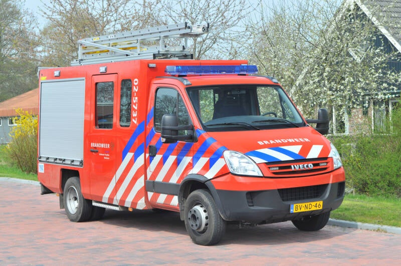 Kenteken: BV-ND-46 Roepnummer: 02-5562 > 02-5737 > 02-5760 Type voertuig: SB7 (SIV) T750 Merk &amp; Type: Iveco Daily 65C17 Opbouw: BMT-Schmitz Bouwjaar: 2008 In dienst: 2008 Uit dienst: