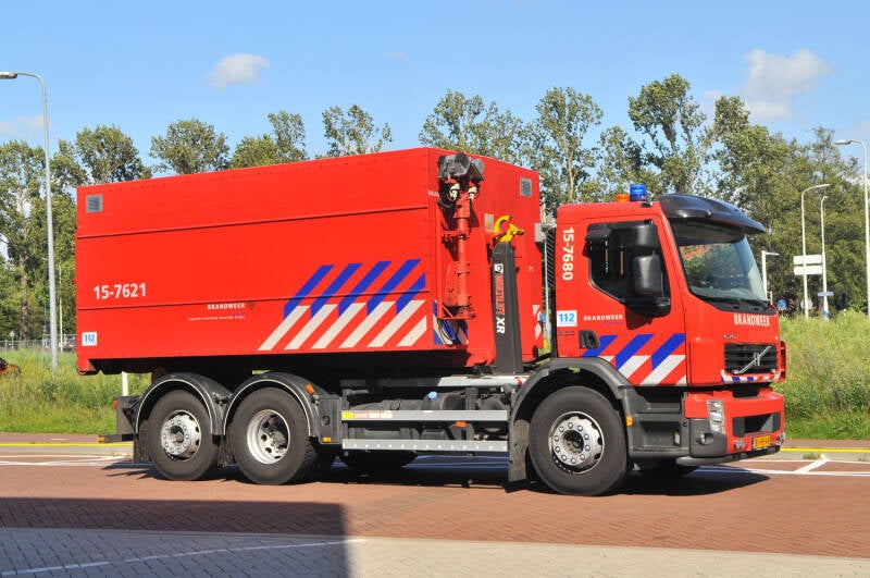 Kenteken: BX-HB-48 Roepnummer: 15-7680 Type voertuig: HA Merk &amp; Type: Volvo FE.340 Opbouw: Multilift Bouwjaar: 2009 In dienst: 2009 Uit dienst: 2016 Standplaats: den Haag - Laak. Naar 's Gravenzande.