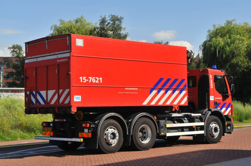 Kenteken: BX-HB-48 Roepnummer: 15-7680 Type voertuig: HA Merk &amp; Type: Volvo FE.340 Opbouw: Multilift Bouwjaar: 2009 In dienst: 2009 Uit dienst: 2016 Standplaats: den Haag - Laak. Naar 's Gravenzande.