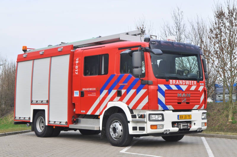 Kenteken: BX-JD-75 Roepnummer: 18-9435 Type voertuig: TS7 LD3000 HD265 T2000 Merk &amp; Type: MAN 15.240BLF[TGM] Opbouw: HDS-Godiva Bouwjaar: 2010 In dienst: 2021 Uit dienst:..  Afkomstig van Gorinchem ex Leerdam, korps Schoonrewoerd 