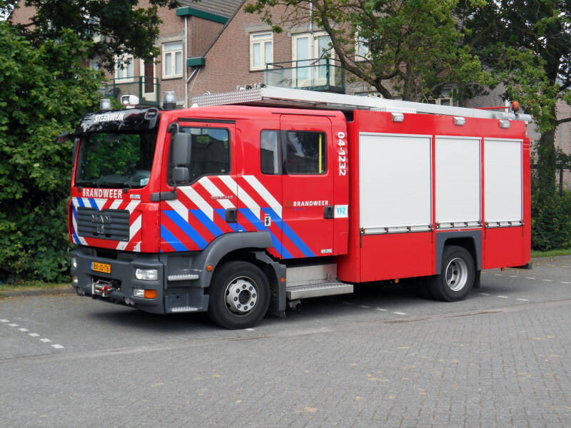 Kenteken: BX-JD-76 Roepnummer: 04-1232 Type voertuig: TS8 LD3250 HD240 T2000 Merk &amp; Type: MAN 15.240LLF[TGM] Opbouw: HDS-Godiva Bouwjaar: 2010 In dienst: 2010 Uit dienst: 2020. Naar Giethoorn.