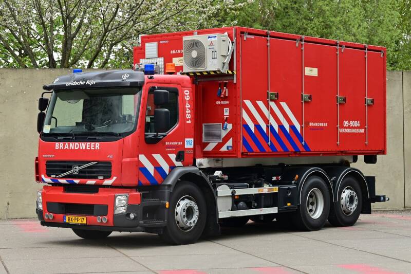 Kenteken: BX-PF-17 Roepnummer: 767 > 09-4481 Type voertuig: HA Merk &amp; Type: Volvo FM9.320(6x2) Opbouw: Multilift Bouwjaar: 2010 In dienst: 2010 Uit dienst: Standplaats: Utrecht - Leidsche Rijn. Regionaal inzetbaar.