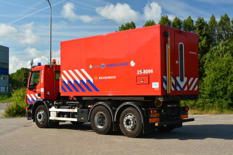 Kenteken: BX-PL-66 Roepnummer: 25-8484 Type voertuig: HA Merk &amp; Type: Volvo FE.300 Opbouw: Multilift Bouwjaar: 2010 In dienst: 2013 Uit dienst:.  Regionaal voertuig. Tot 2013 gestationeerd te Dronten.  