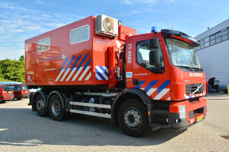 Kenteken: BX-PL-66 Roepnummer: 25-8484 Type voertuig: HA Merk &amp; Type: Volvo FE.300 Opbouw: Multilift Bouwjaar: 2010 In dienst: 2013 Uit dienst: Standplaats: Lelystad. Tot 2013 gestationeerd te Dronten.