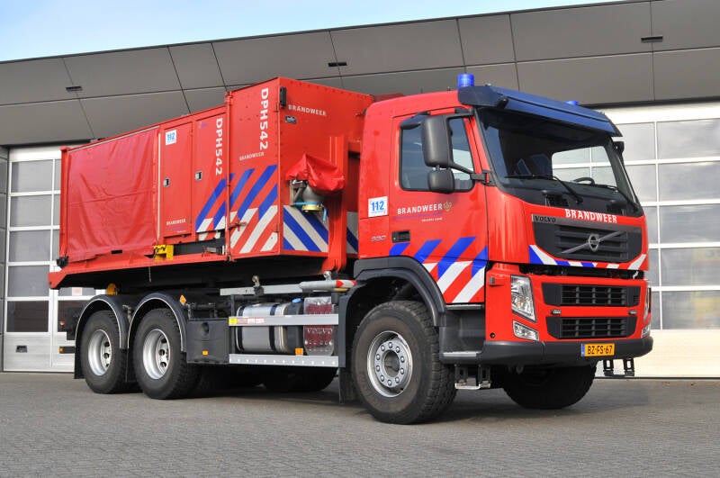 Kenteken: BZ-FS-67 Roepnummer: 796 > 09-6281 Type voertuig: HA Merk &amp; Type: Volvo FM.330(6x4) Opbouw: Multilift Bouwjaar: 2011 In dienst: 2011 Uit dienst: 2021. Naar Montfoort.