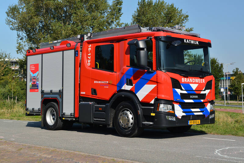 Kenteken: 91-BVS-6 Roepnummer: 16-1730 Type voertuig: TS7 LD3000 HD400 T2000 Merk &amp; Type: Scania P320B4x2NZ31L Opbouw: Kenbri-Rosenbauer Bouwjaar: 2023 In dienst: 2023 Uit dienst:... . 