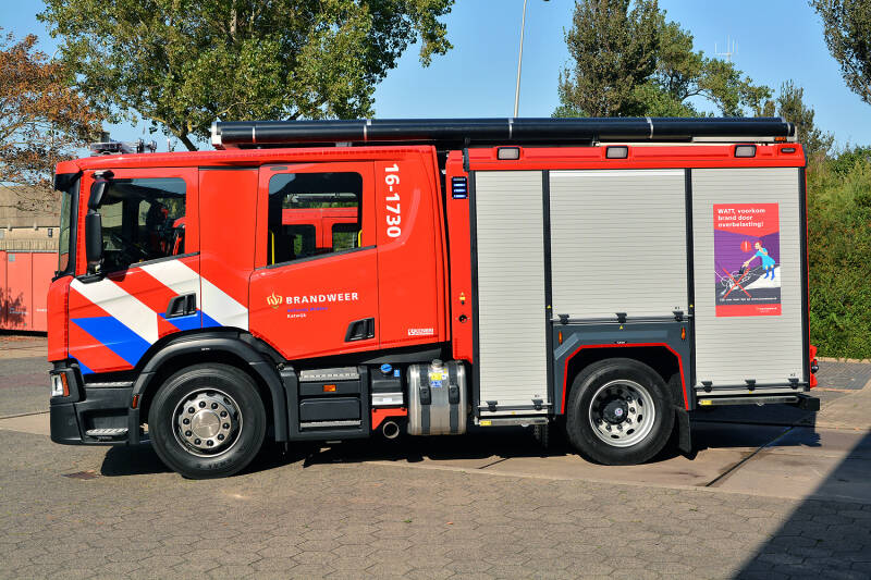 Kenteken: 91-BVS-6 Roepnummer: 16-1730 Type voertuig: TS7 LD3000 HD400 T2000 Merk &amp; Type: Scania P320B4x2NZ31L Opbouw: Kenbri-Rosenbauer Bouwjaar: 2023 In dienst: 2023 Uit dienst:... . 