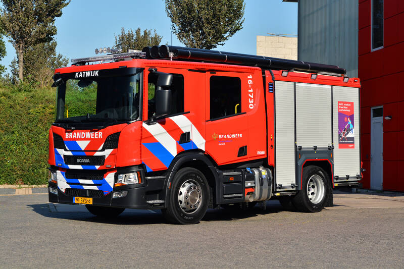 Kenteken: 91-BVS-6 Roepnummer: 16-1730 Type voertuig: TS7 LD3000 HD400 T2000 Merk &amp; Type: Scania P320B4x2NZ31L Opbouw: Kenbri-Rosenbauer Bouwjaar: 2023 In dienst: 2023 Uit dienst:... . 