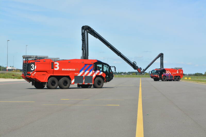 Roepnummer: 3 > 25-5263  en Roepnummer: 4 > 25-5264 