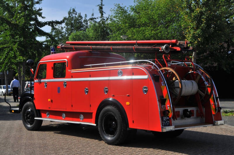 Kenteken: RF-21-57 Type voertuig: TS11 LD1100 T2000 Merk &amp; Type: Austin K4 Opbouw: Boudewijn-AmagHilpert Bouwjaar: 1953 In dienst: 1953 Uit dienst: 1977.  Museumobject bezit brandweer. 