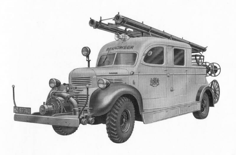 Kenteken: HZ-97740 Roepnummer: > NJ-28-74 Type voertuig: AS10 LD2500 Merk &amp; Type: Dodge T110L Opbouw: Kronenburg Bouwjaar: 1943 In dienst: 1947 Uit dienst: 1967