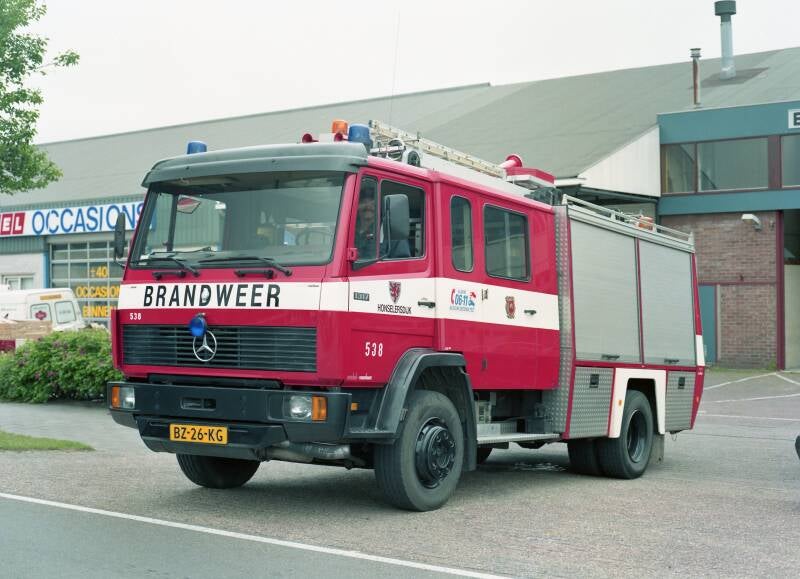 Kenteken: JJ-PG-60 Roepnummer: 866 Type voertuig: DB Merk &amp; Type: Peugeot Boxer 270 1,9-Combi Opbouw: Bouwjaar: 1995 In dienst: 1995 Uit dienst: 2006