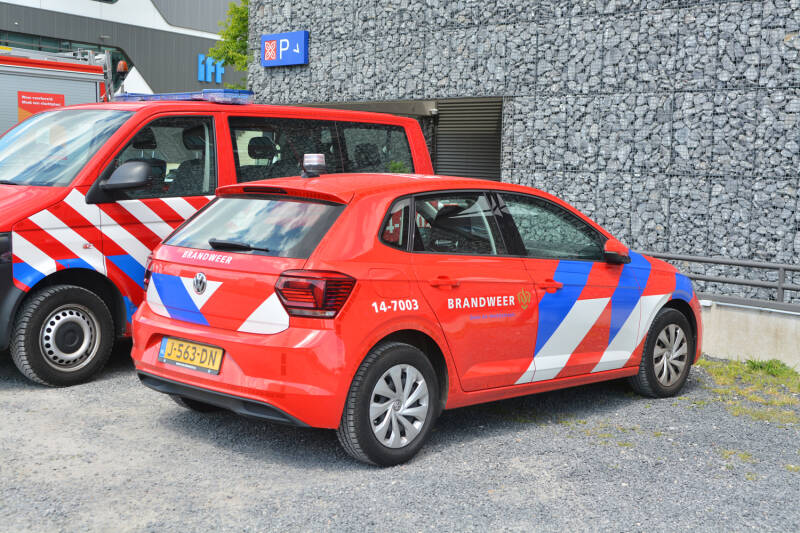 Kenteken: J-563-DN Roepnummer: 14-7003 Type voertuig: DA Merk &amp; Type: Volkswagen GolfE Opbouw: Bouwjaar: 2020 In dienst: 2020 Uit dienst: