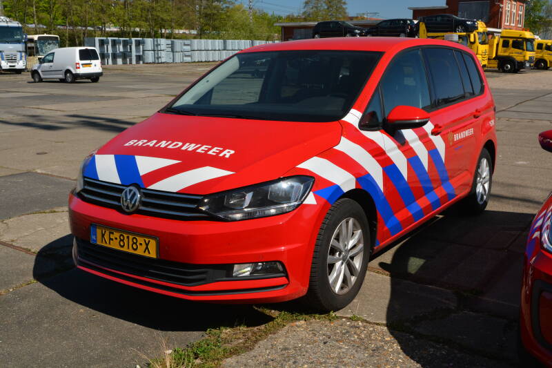 Kenteken: KF-818-X Roepnummer: 15-7903 Type voertuig: DA Merk &amp; Type: Volkswagen Touran 1,2TSi Opbouw: Bouwjaar: 2016 In dienst: 2016 Uit dienst: Standplaats: den Haag - Loosduinen