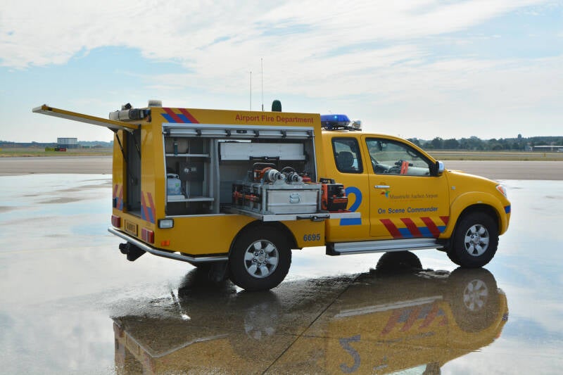 Kenteken: Roepnummer: 2 > 2791 > 6695 Type voertuig: HV-3 / DA-OD Merk &amp; Type: Toyota Hilux 2,5D-SX Opbouw: Plastisol Bouwjaar: 2008 In dienst: 2008 Uit dienst: Standplaats: Beek