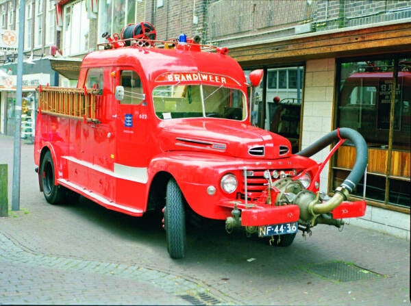 Kenteken: GX-5858 > NF-44-36 Roepnummer: 602 Type voertuig: AS9 LD2000 Merk &amp; Type: Ford F6 Opbouw: van Bergen Bouwjaar: 1949 In dienst: 1949 Uit dienst: 19..
