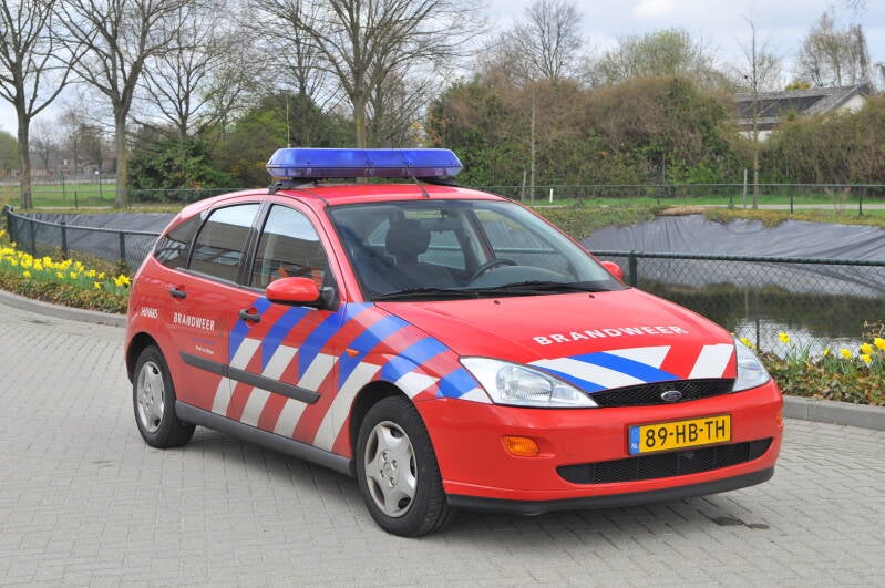 Kenteken: 89-HB-TH Roepnummer: HD685 Type voertuig: DA Merk &amp; Type: Ford Focus 1.8TDi Opbouw: Bouwjaar: 2001 In dienst: 2006 Uit dienst: 2011. Overgenomen van brandweer Horst