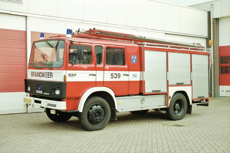 Kenteken: BP-24-LP Roepnummer: 539 Type voertuig: TS7 LD3300 HD240 T1500/150 Merk &amp; Type: Iveco-Magirus 110.16F Opbouw: Spijkstaal-Magirus Bouwjaar: 1985 In dienst: 1985 Uit dienst: 2003