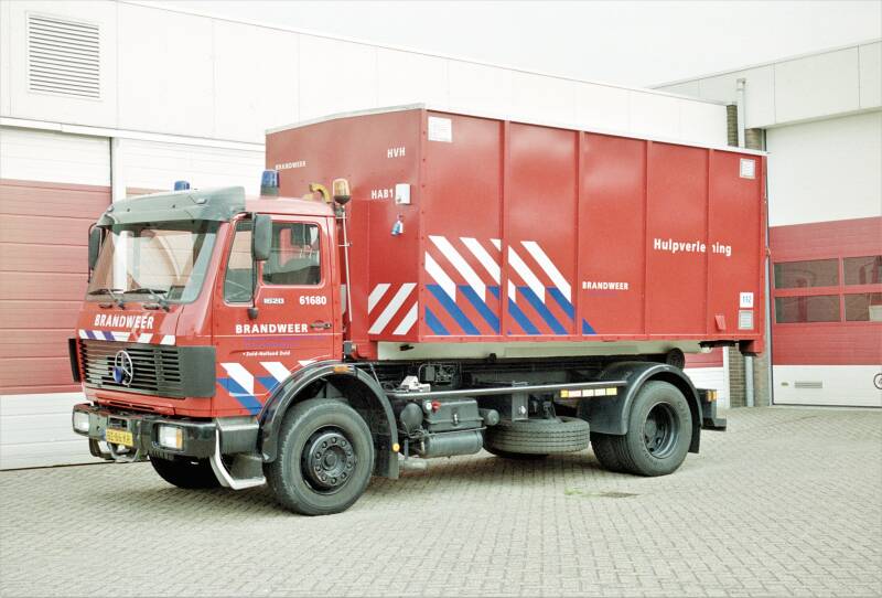 Kenteken: BZ-86-KR Roepnummer: 61-680 > 18-080 Type voertuig: HA Merk &amp; Type: Mercedes Benz 1620F40 Opbouw: Leebur Bouwjaar: 1988 In dienst: 2007 Uit dienst: 2010.  BiZa voertuig. Afkomstig van Dordrecht