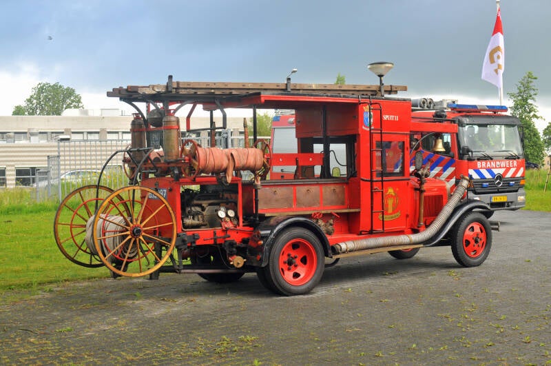 Kenteken: B-15997 > PN-52-15 Roepnummer: Type voertuig: AS8 LD1200 Merk &amp; Type: Ford-AA Opbouw: Bikkers Bouwjaar: 1931 In dienst: 1931 Uit dienst: 1956