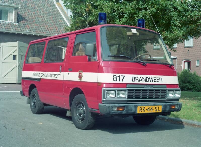 Kenteken: RK-44-SL Roepnummer: 817 Type voertuig: PM5 (WO) Merk &amp; Type: Nissan Urvan Swb-Minibus Opbouw: Bouwjaar: 1986 In dienst: 1993 Uit dienst: 199.