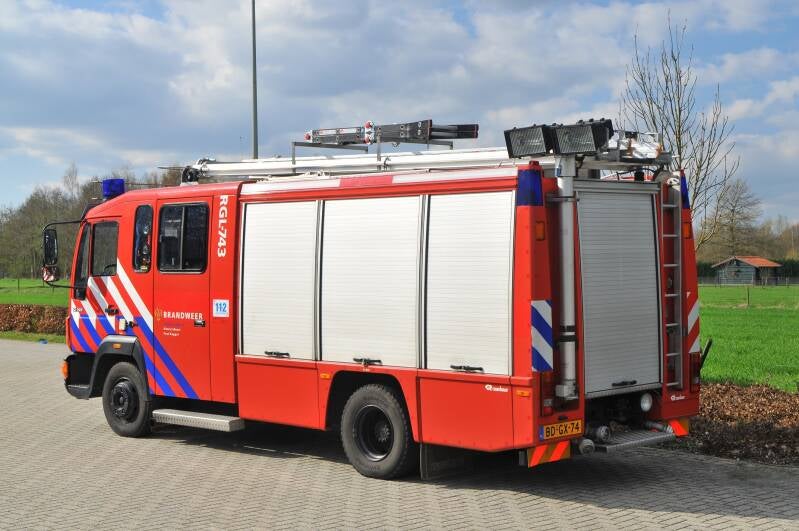Kenteken: BD-GX-74 Roepnummer: RGL743 > 23-4231 Type voertuig: TS9 LD3000 HD250 T1500 Merk &amp; Type: MAN 10.223FF[L2000] Opbouw: Rosenbauer Bouwjaar: 1995 In dienst: 1999 Uit dienst: 2013. Overgenomen van brandweer Neer