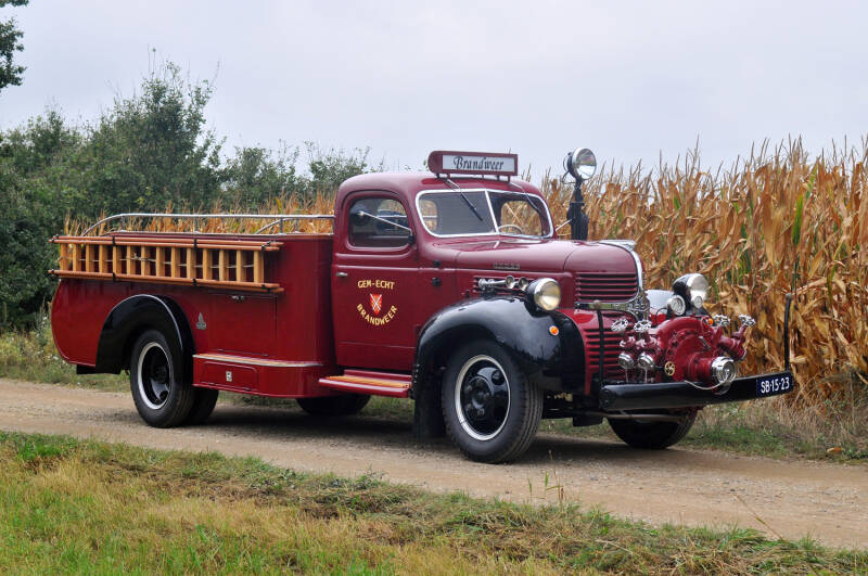 Kenteken: SB-15-23 Type voertuig: AS. LD1500 Merk &amp; Type: Dodge WF23 Opbouw: Kronenburg Bouwjaar: 1945 In dienst: 1947 Uit dienst: 19... Kenteken: SB-15-23 Type voertuig: AS. LD1500 Merk &amp; Type: Dodge WF23 Opbouw: Kronenburg Bouwjaar: 1945 In dienst: 1947