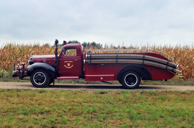 Kenteken: SB-15-23 Type voertuig: AS. LD1500 Merk &amp; Type: Dodge WF23 Opbouw: Kronenburg Bouwjaar: 1945 In dienst: 1947 Uit dienst: 19... Kenteken: SB-15-23 Type voertuig: AS. LD1500 Merk &amp; Type: Dodge WF23 Opbouw: Kronenburg Bouwjaar: 1945 In dienst: 1947